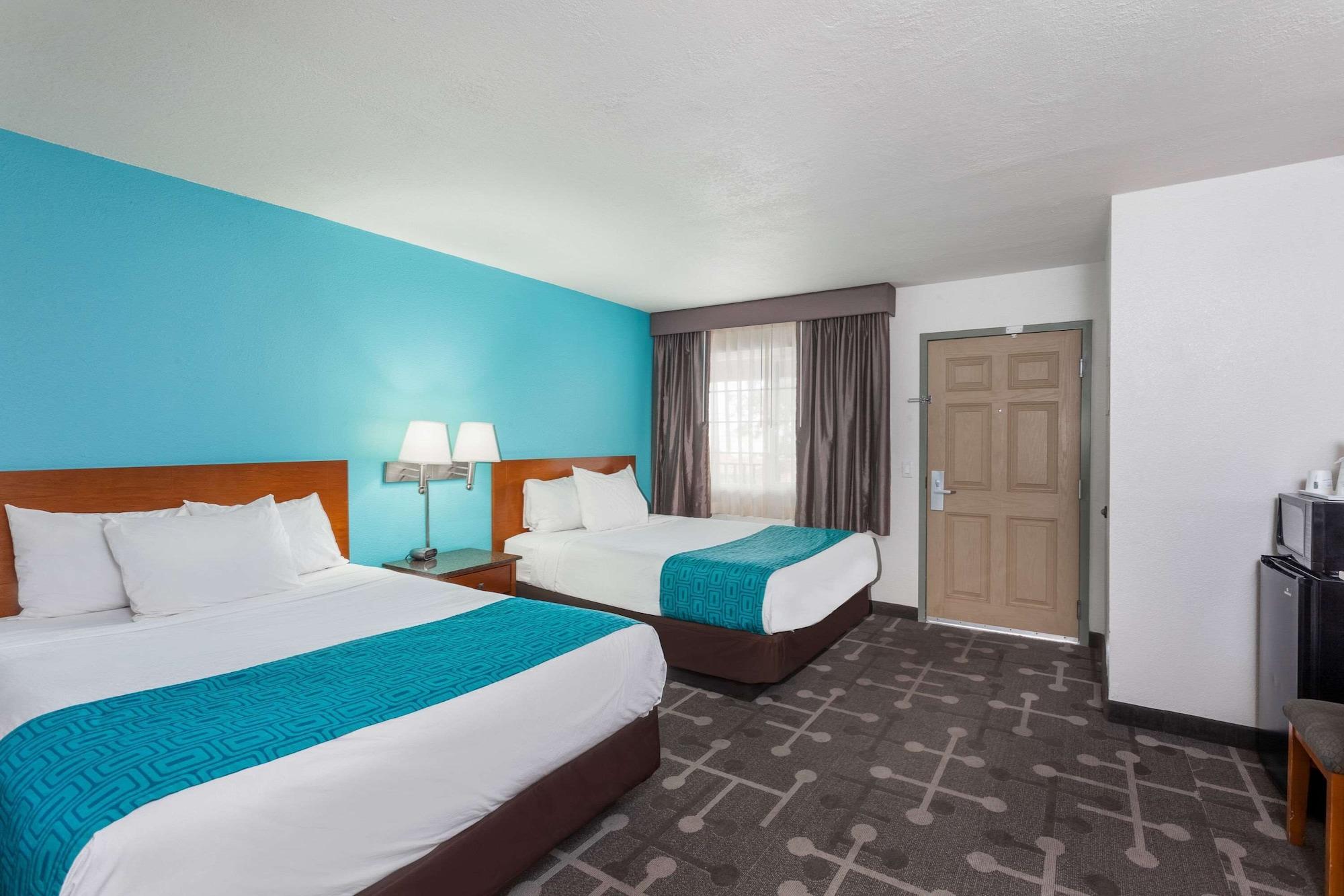 Howard Johnson By Wyndham National City/San Diego South Esterno foto