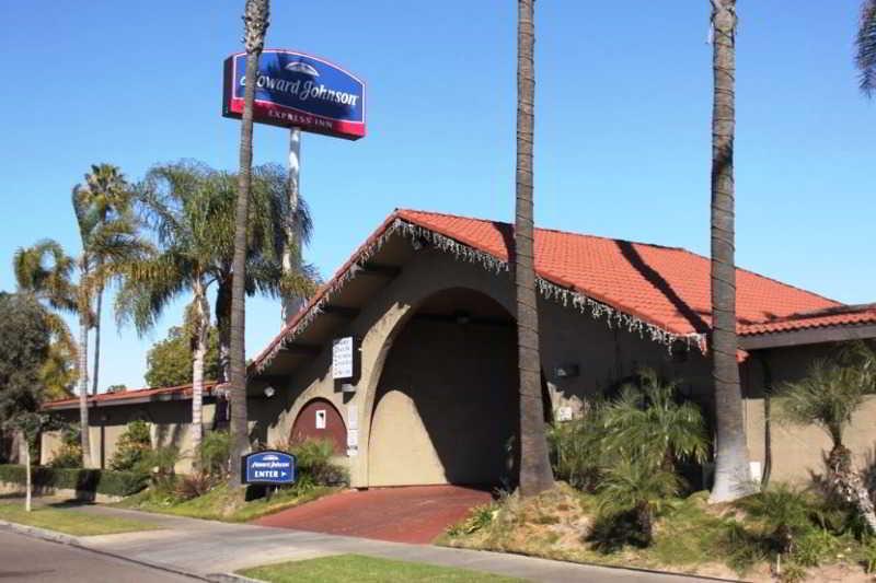 Howard Johnson By Wyndham National City/San Diego South Esterno foto