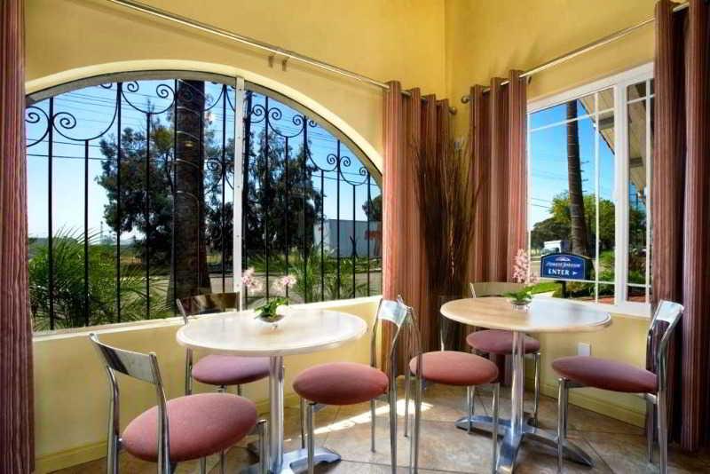 Howard Johnson By Wyndham National City/San Diego South Ristorante foto