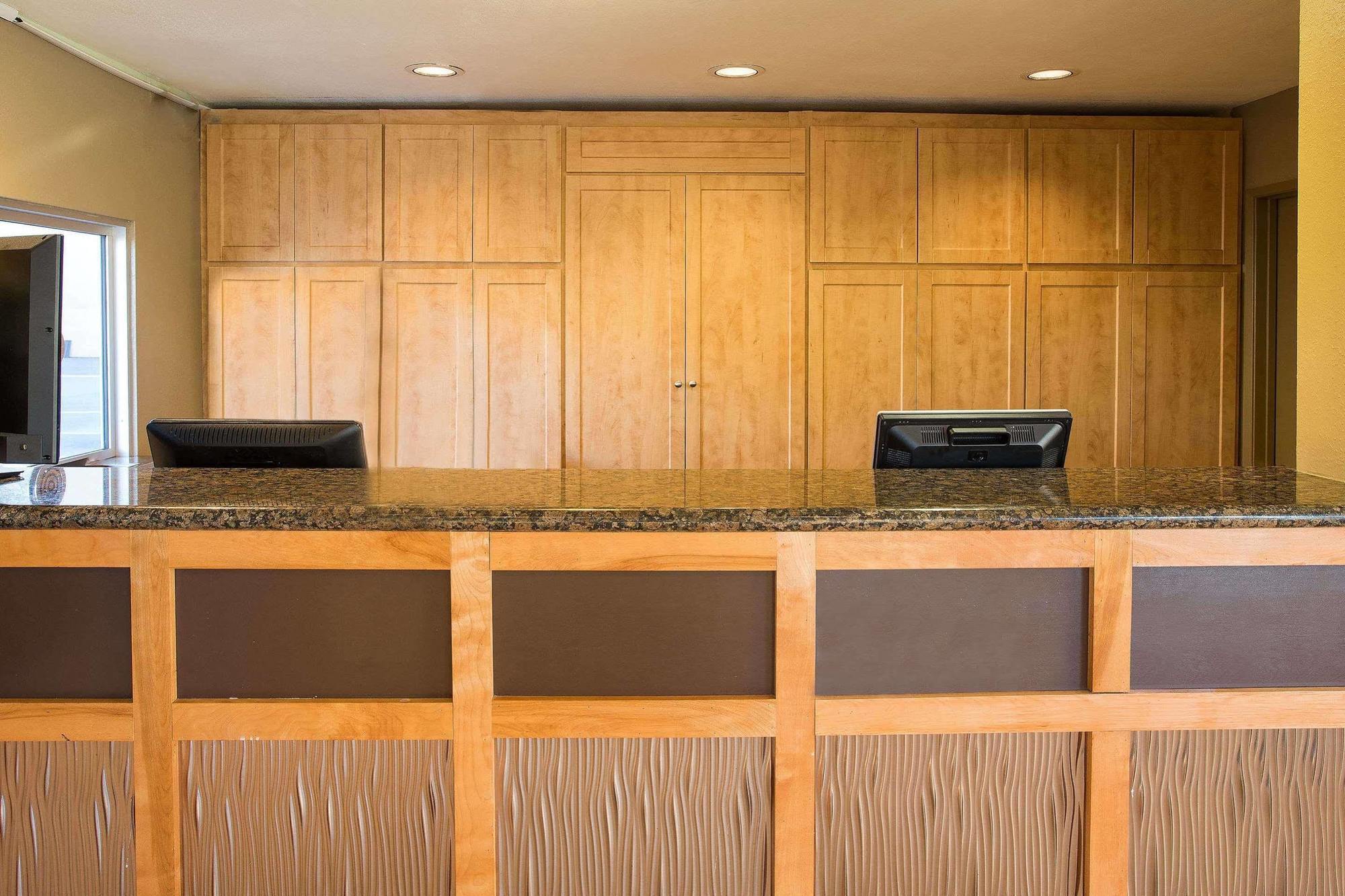 Howard Johnson By Wyndham National City/San Diego South Esterno foto